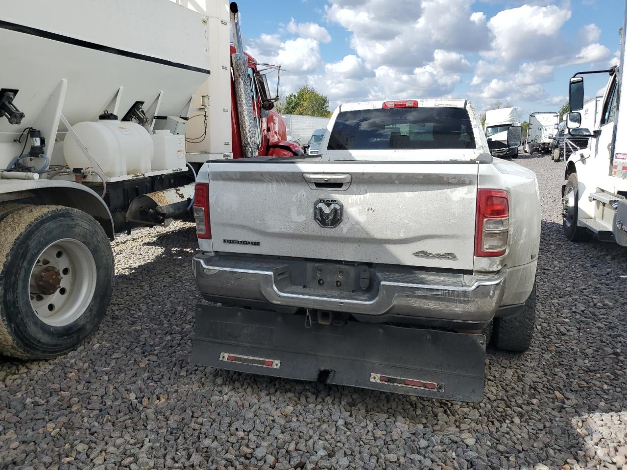 Ram 3500 Big Horn Image 6