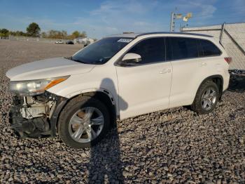  Salvage Toyota Highlander