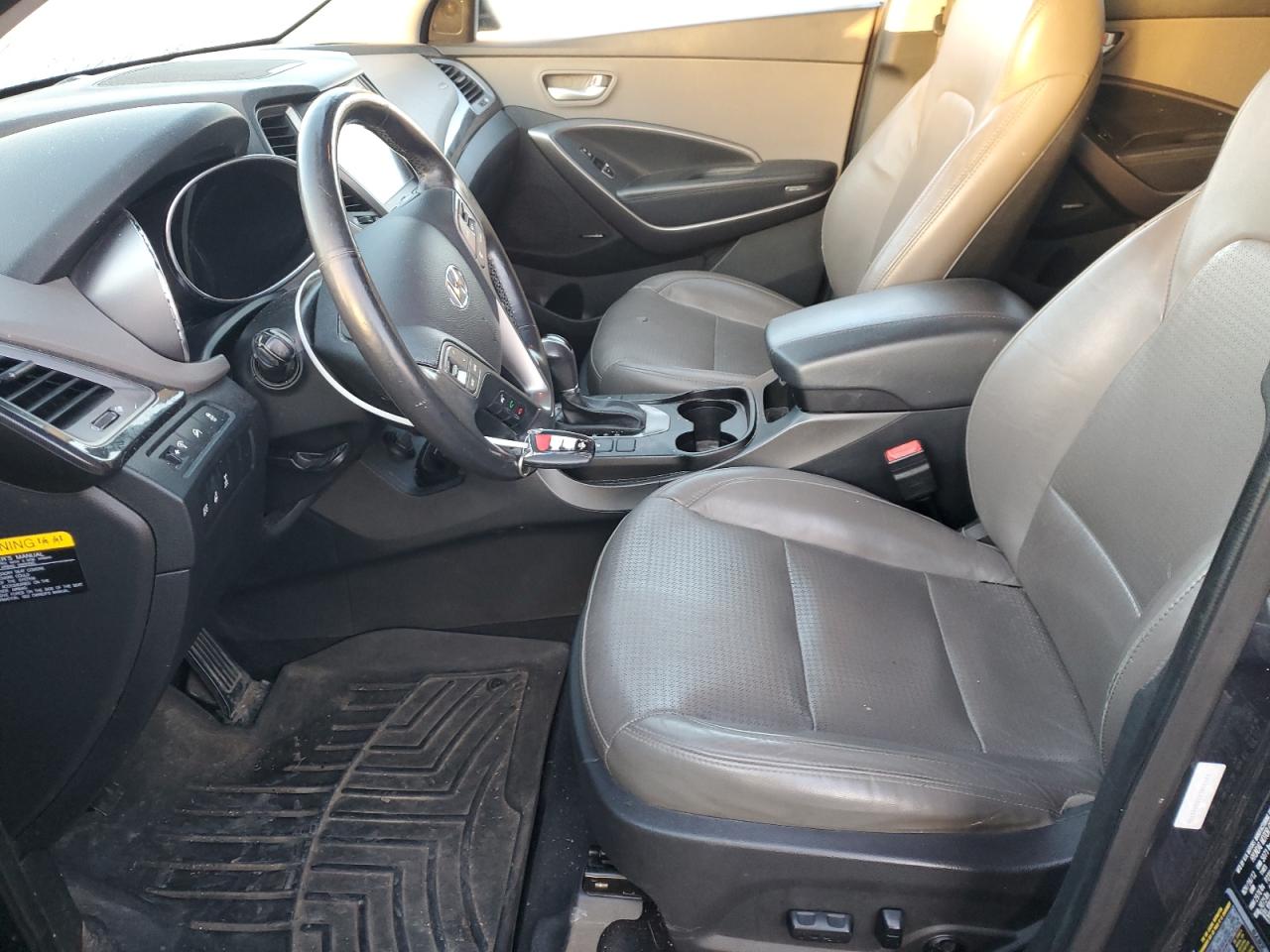 Hyundai SANTA FE Image 4