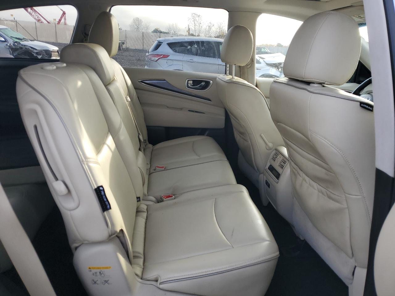 INFINITI Qx Luxe Image 9