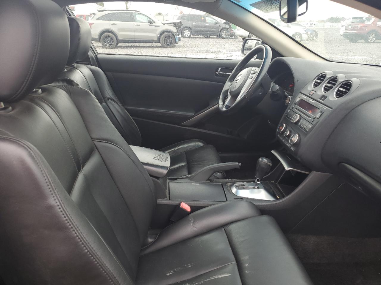 Nissan Altima 3.5se Image 13