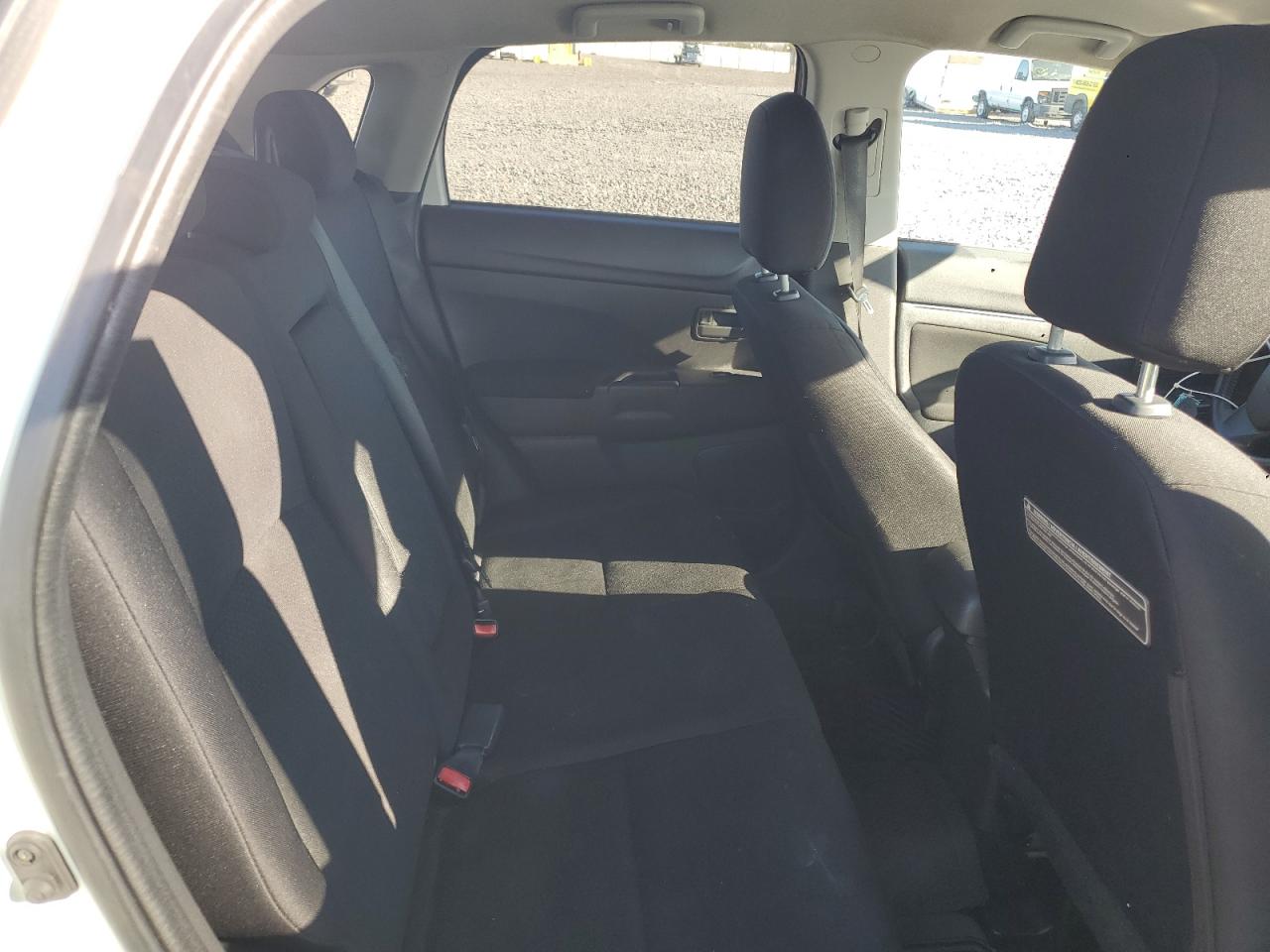 Mitsubishi Outlander Es Image 11