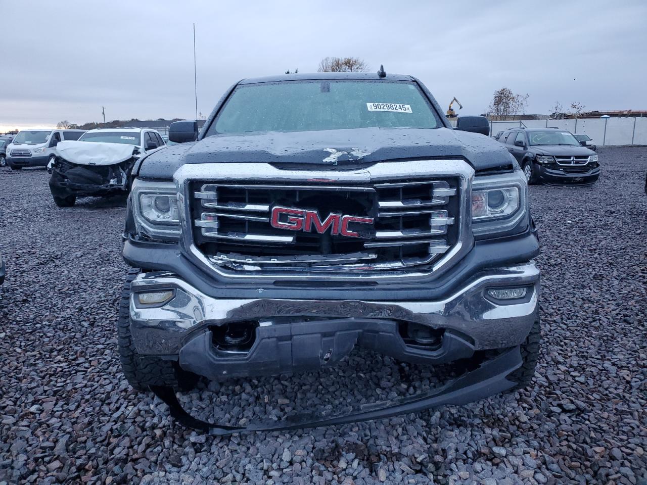 GMC Sierra K1500 Sle Image 2