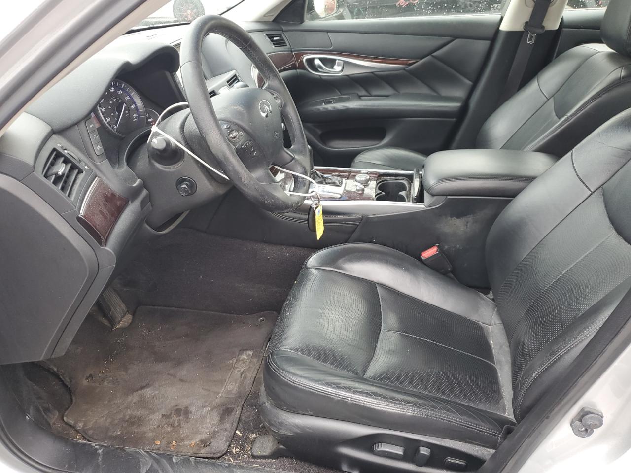 INFINITI Q70 3.7 Image 7