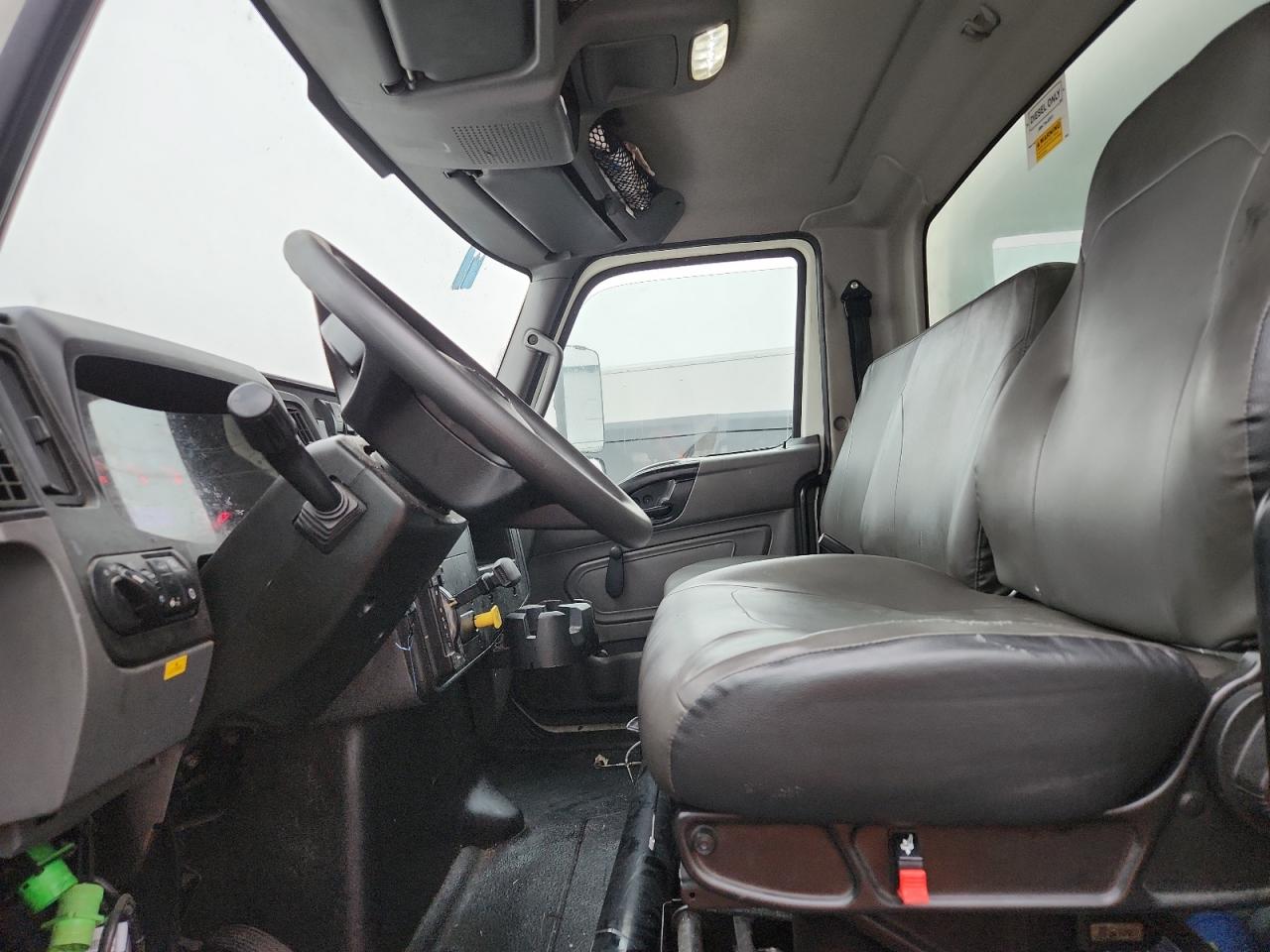 International Mv607 Image 6