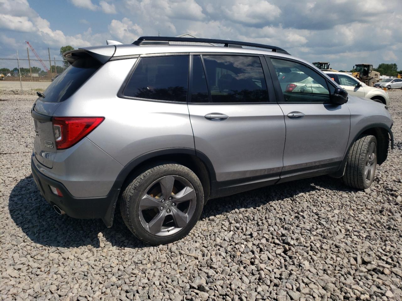 Honda Passport Touring Image 5