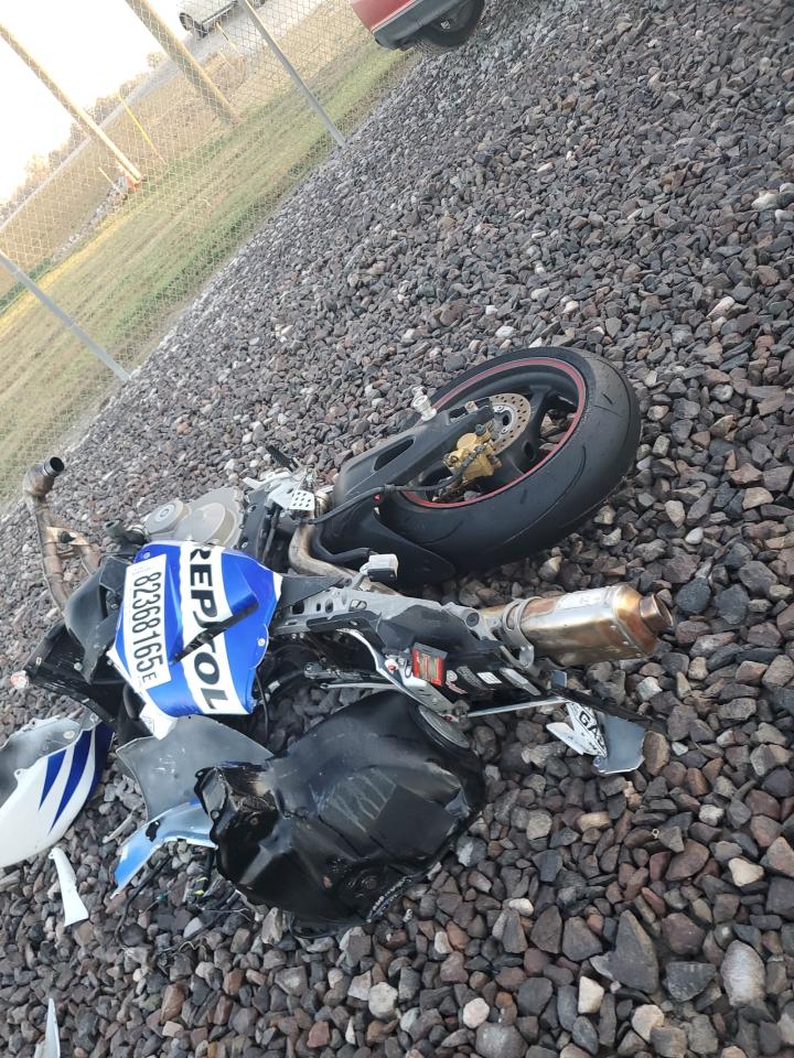 Honda Cbr Cycle Rr Image 3