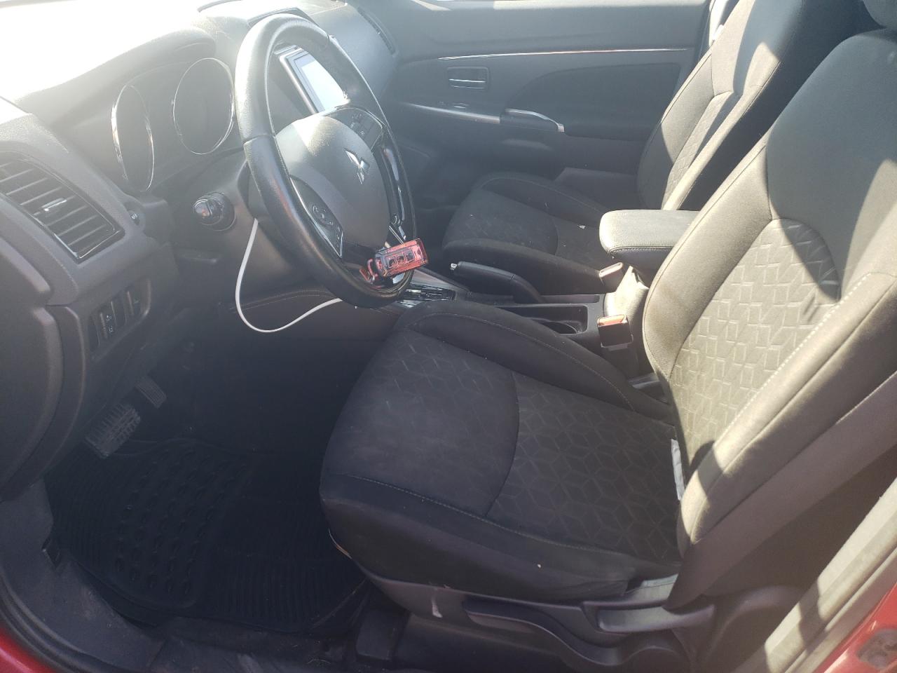 Mitsubishi Outlander Se Image 3