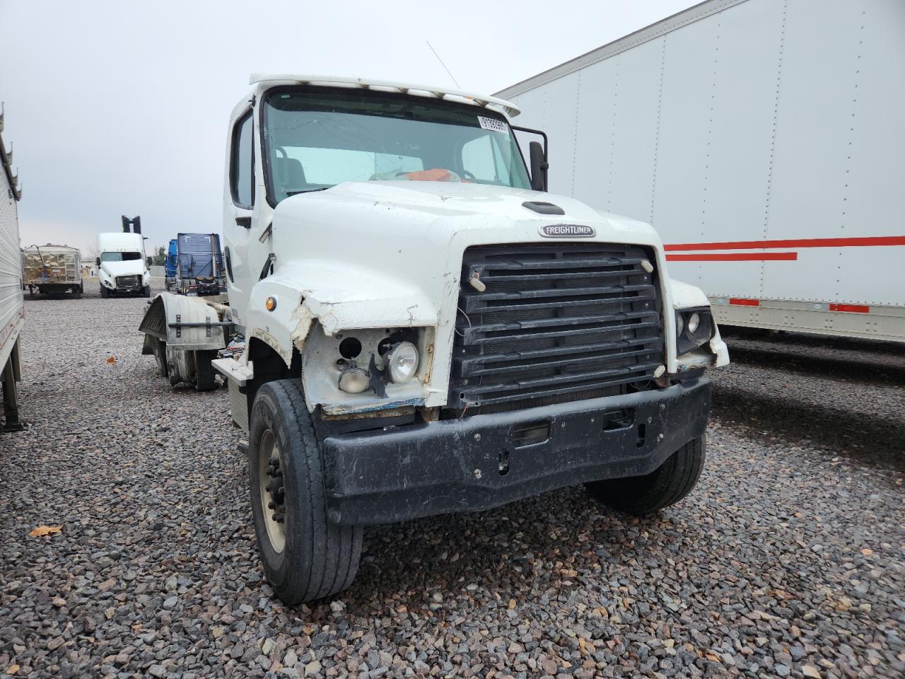 Freightliner 114sd Image 1