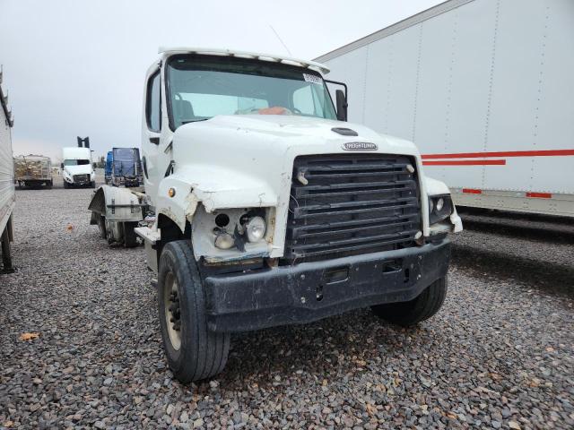  Salvage Freightliner 114sd
