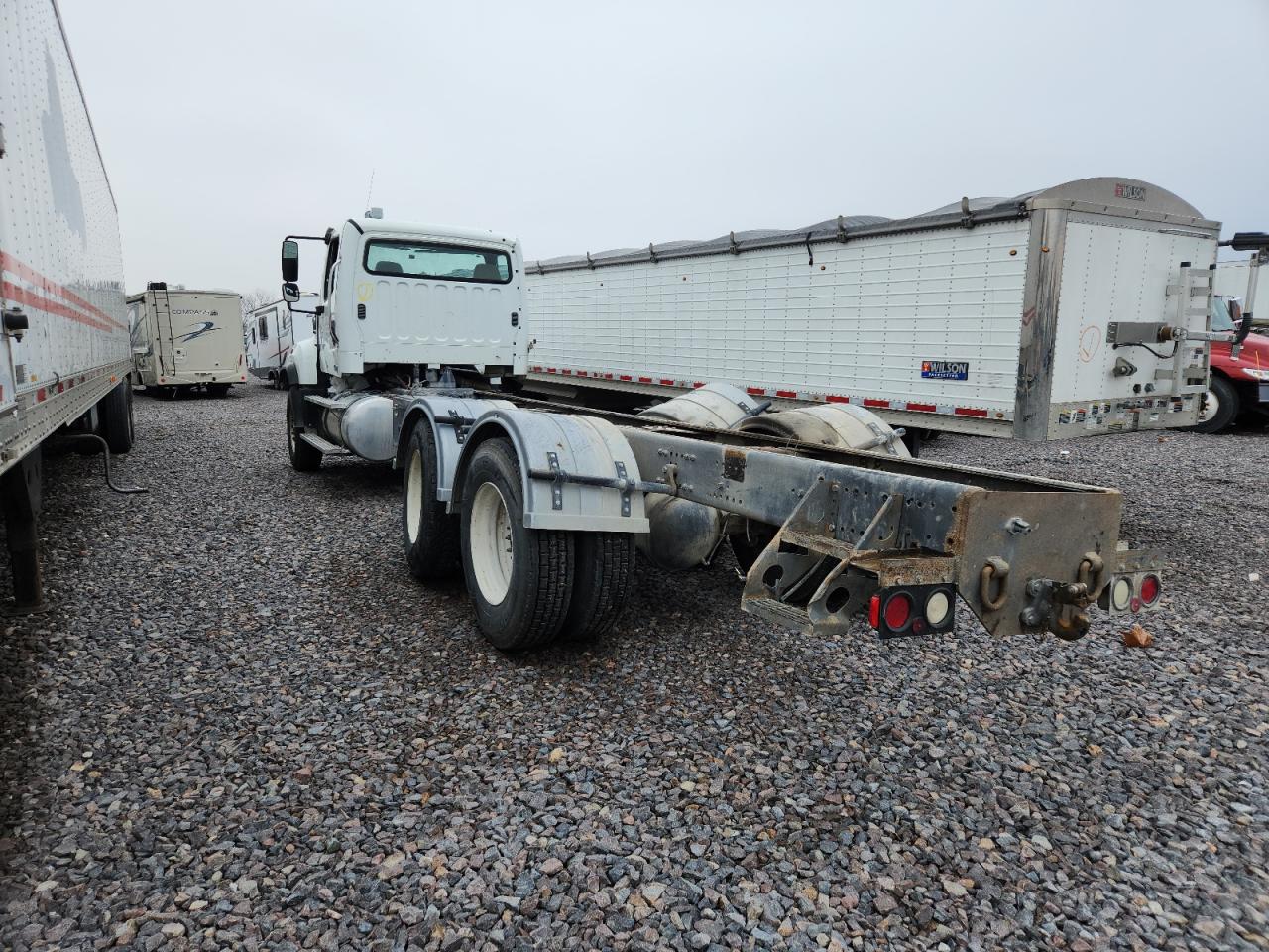 Freightliner 114sd Image 3