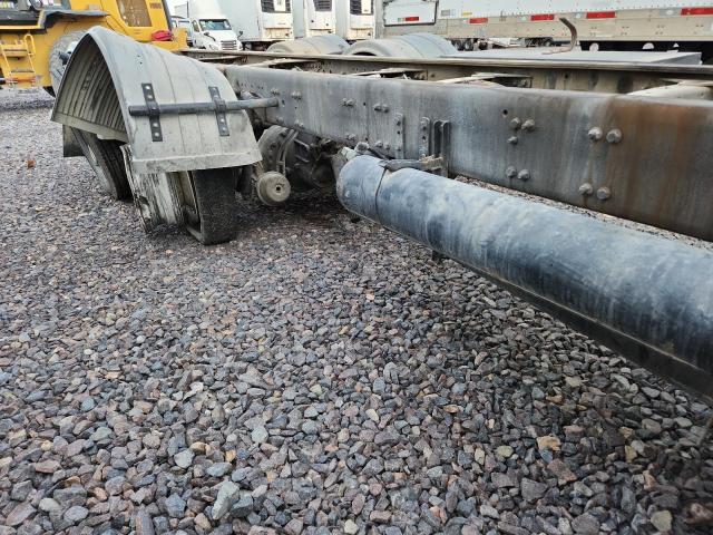 Freightliner 114sd Image 10