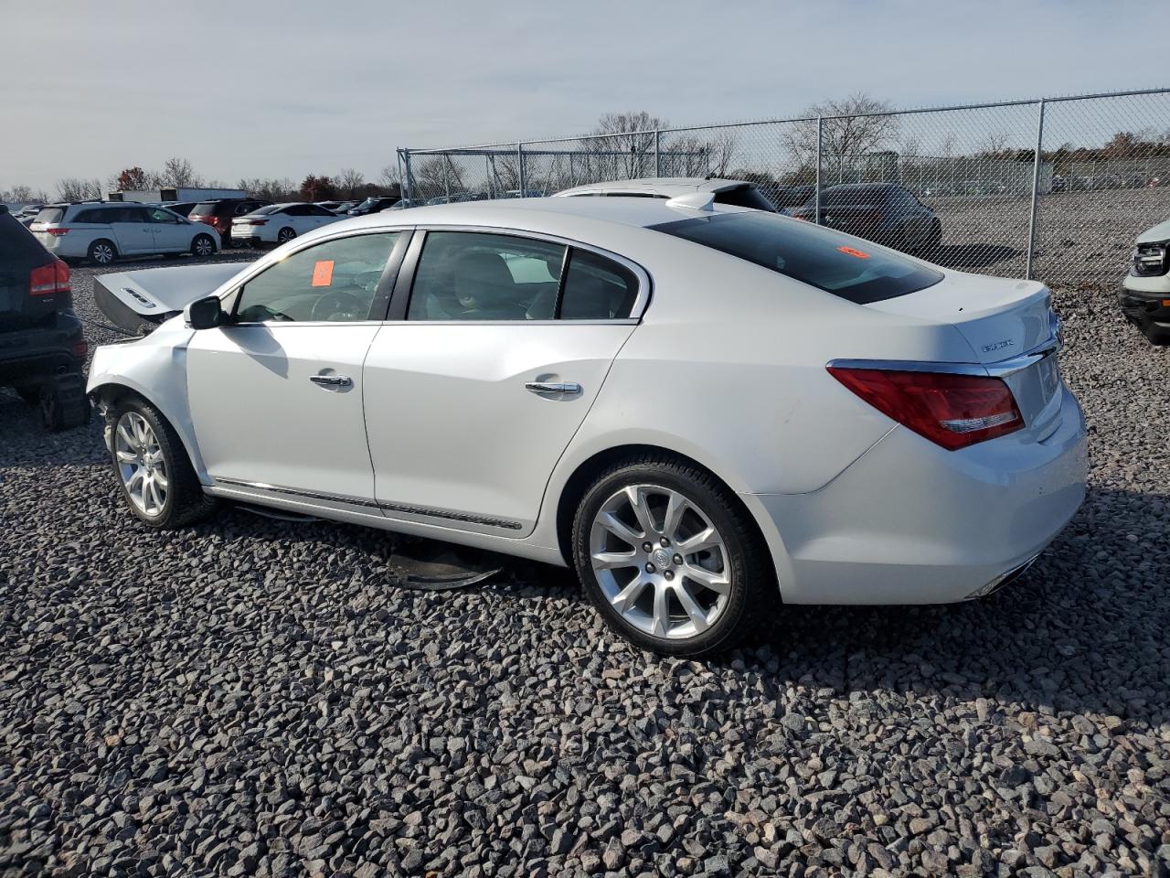 Buick LaCrosse Premium Image 4
