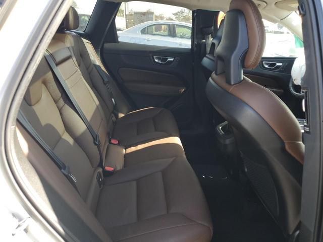 Volvo XC60 T5 Momentum Image 8