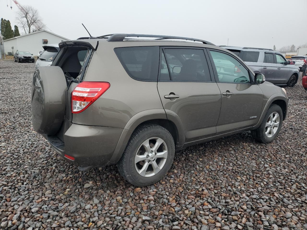 Toyota RAV4 Limited Image 11