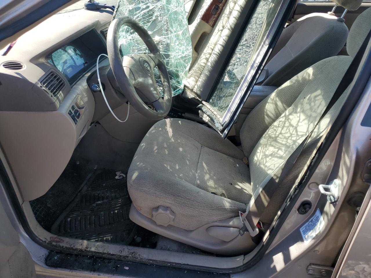 Toyota Corolla Ce Image 9