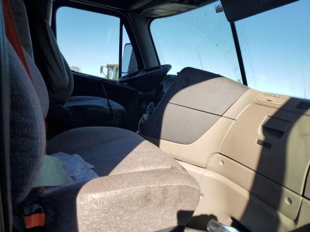 Freightliner Cascadia 1 Image 2