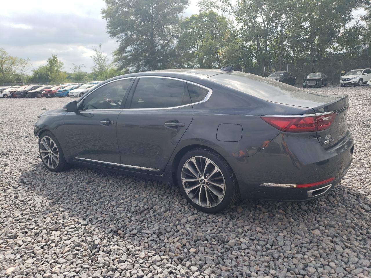 Kia Cadenza Premium Image 10