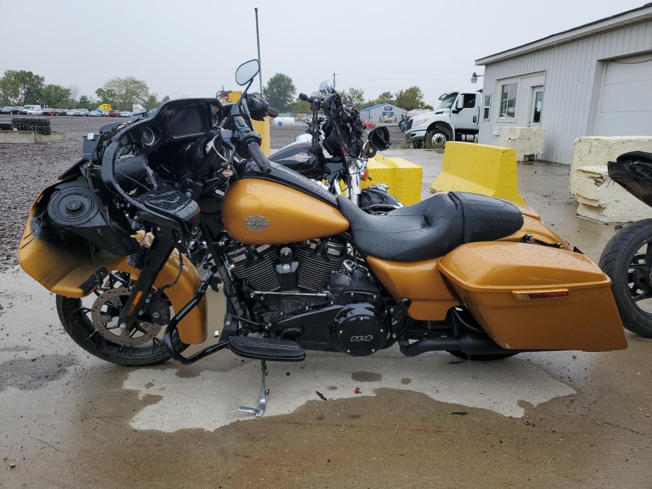 Harley-Davidson Fl Image 2