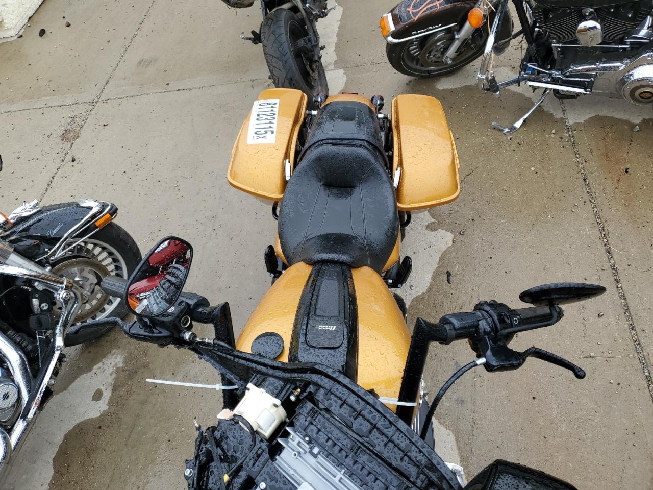 Harley-Davidson Fl Image 8