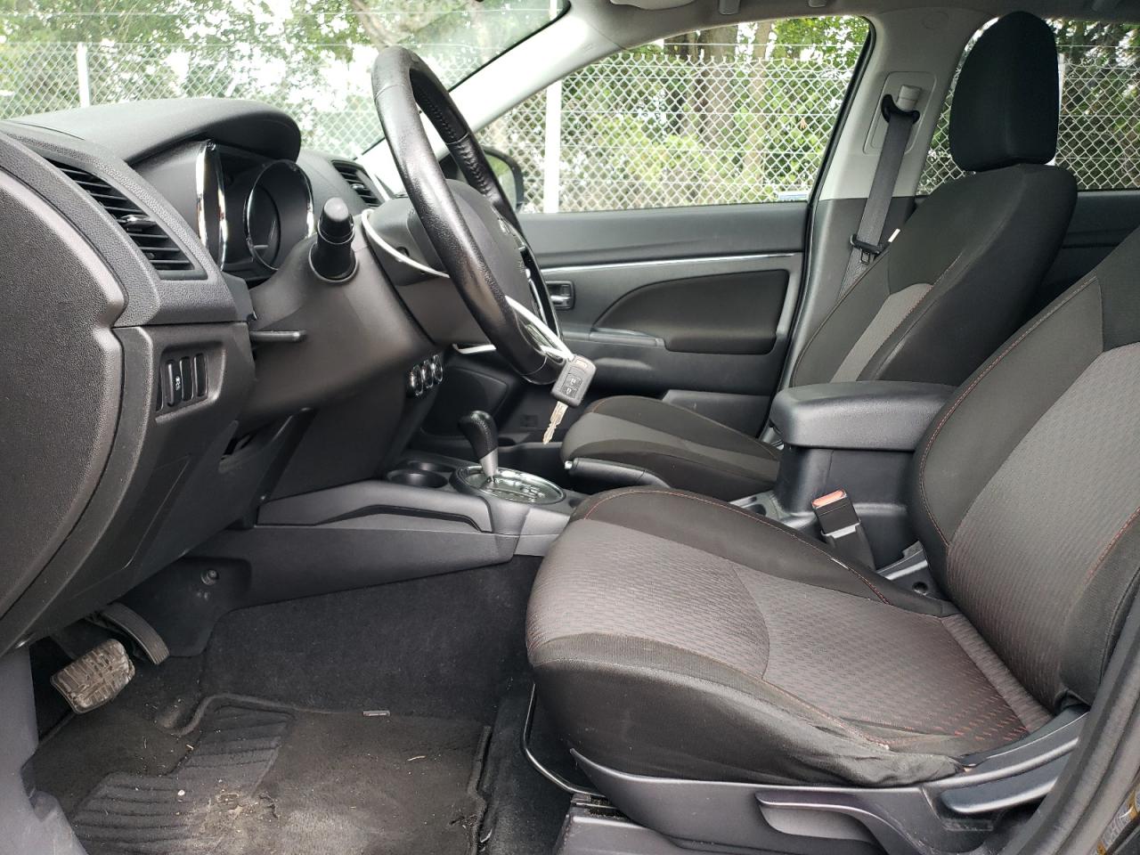 Mitsubishi Outlander Es Image 6