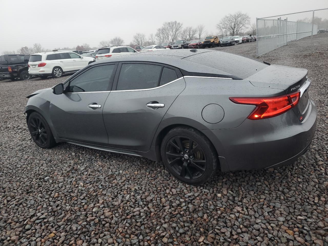 Nissan Maxima 3.5s Image 2