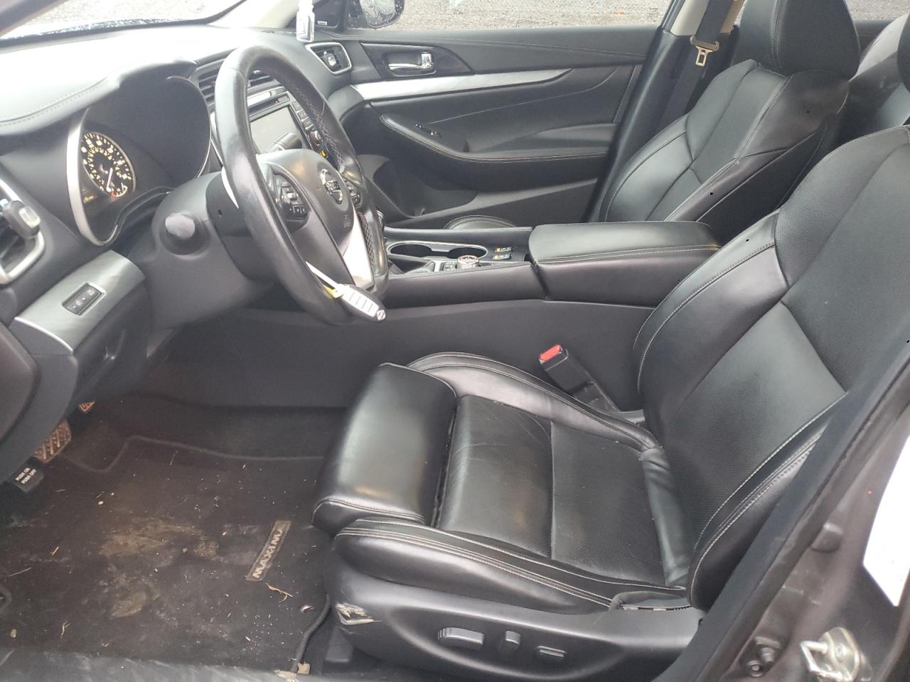 Nissan Maxima 3.5s Image 9