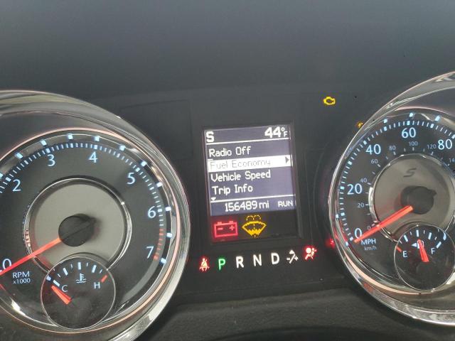 Chrysler Minivan S Image 11