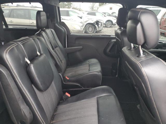 Chrysler Minivan S Image 7