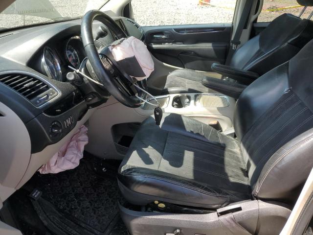 Chrysler Minivan Touring L Image 12