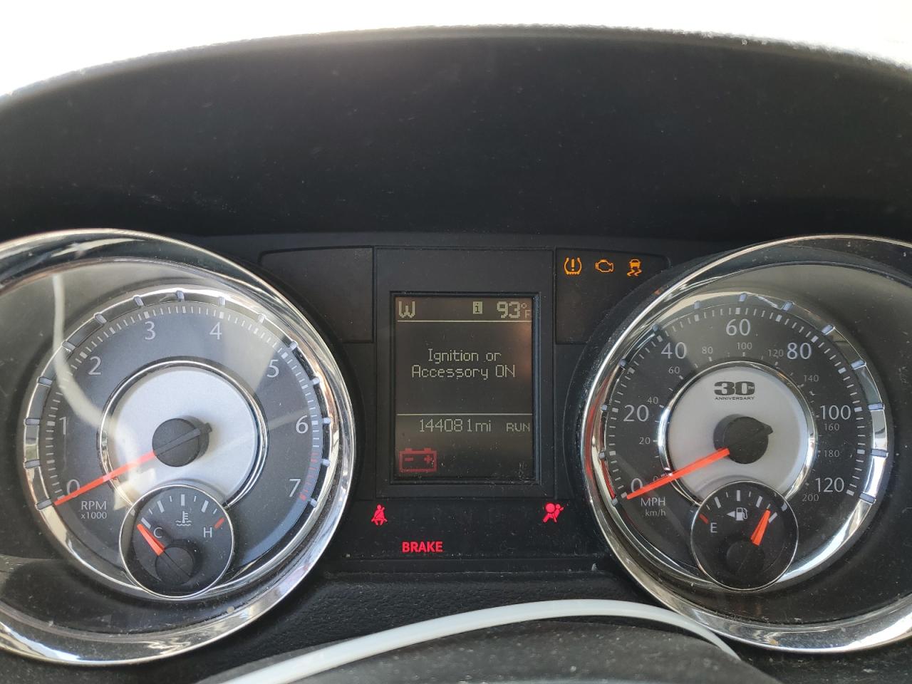 Chrysler Minivan Touring L Image 9