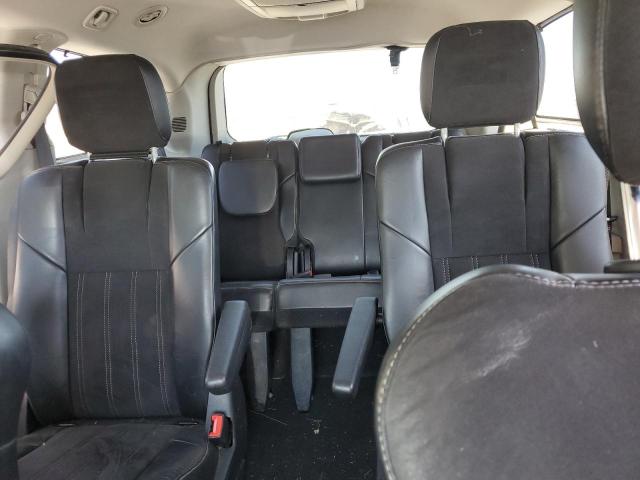 Chrysler Minivan Touring L Image 2