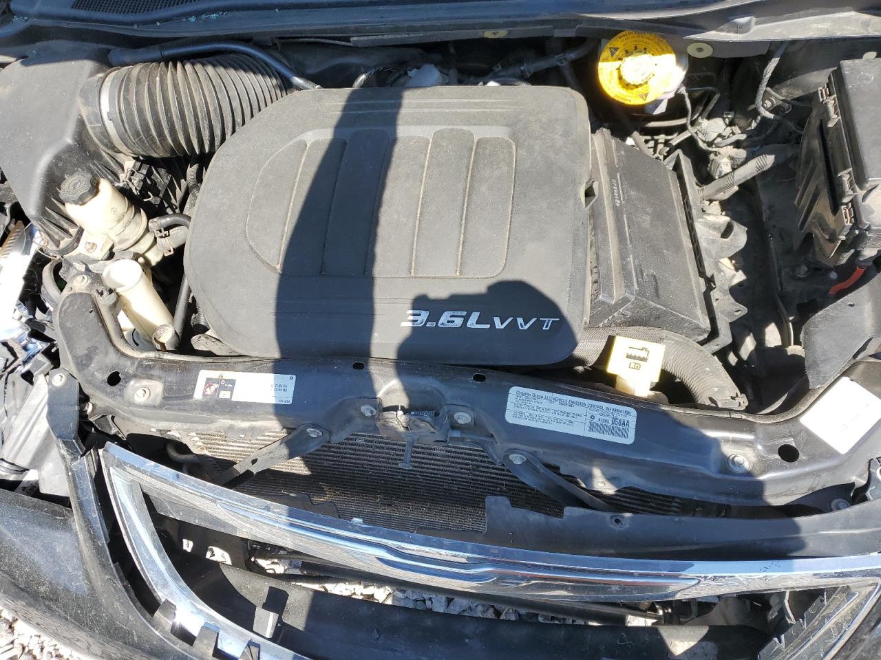 Chrysler Minivan Touring L Image 5