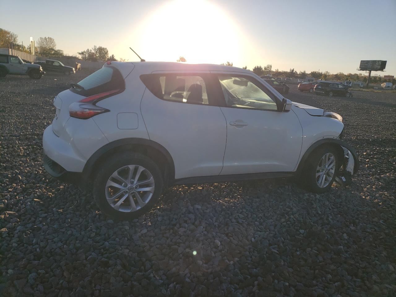 Nissan JUKE S Image 3