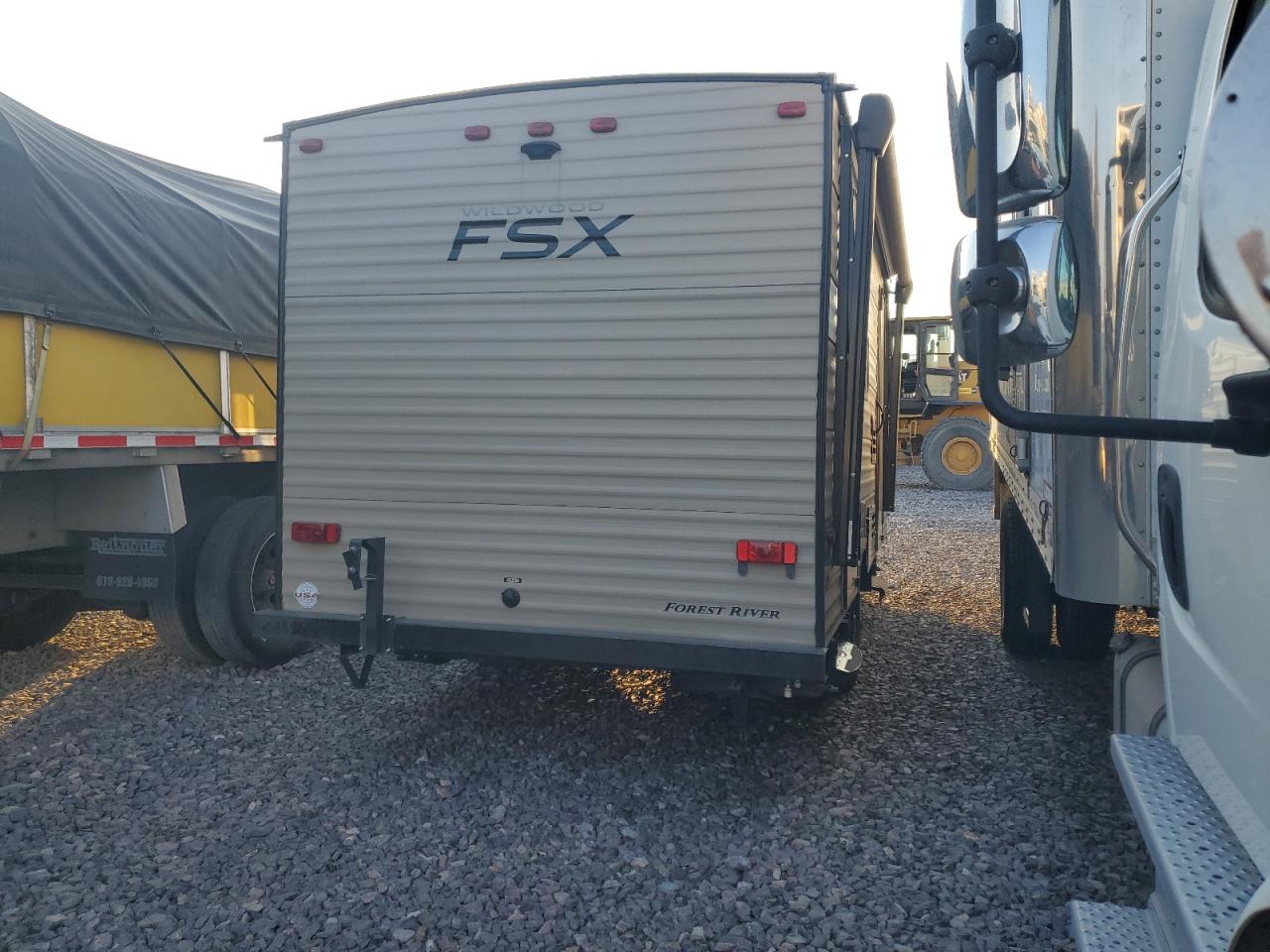 Forest River Wildwood Image 3