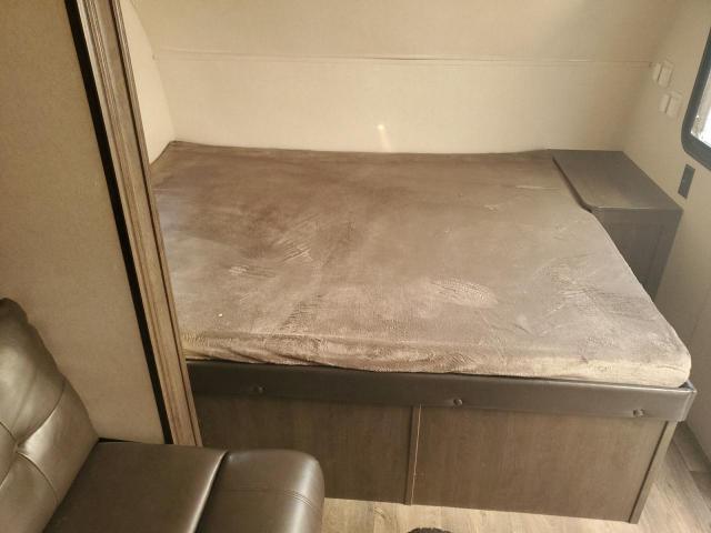 Forest River Wildwood Image 9