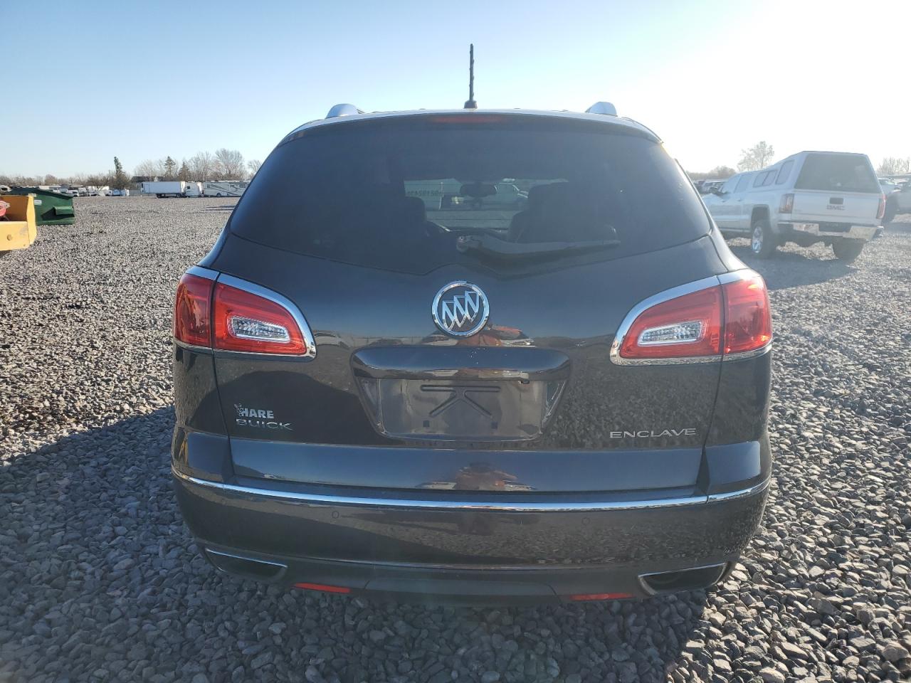 Buick Enclave Image 11