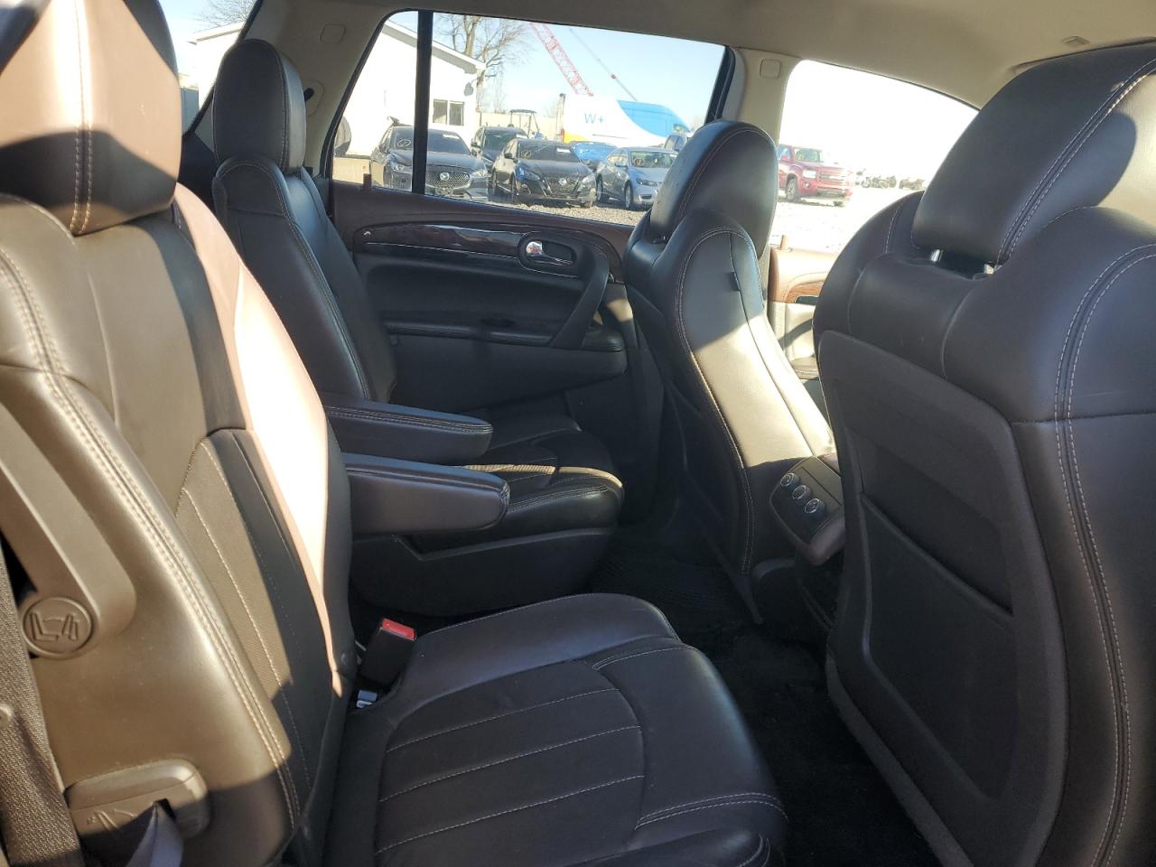 Buick Enclave Image 10