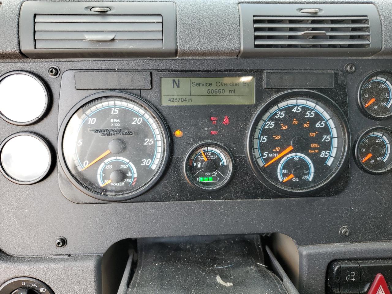 Freightliner Cascadia 1 Image 6