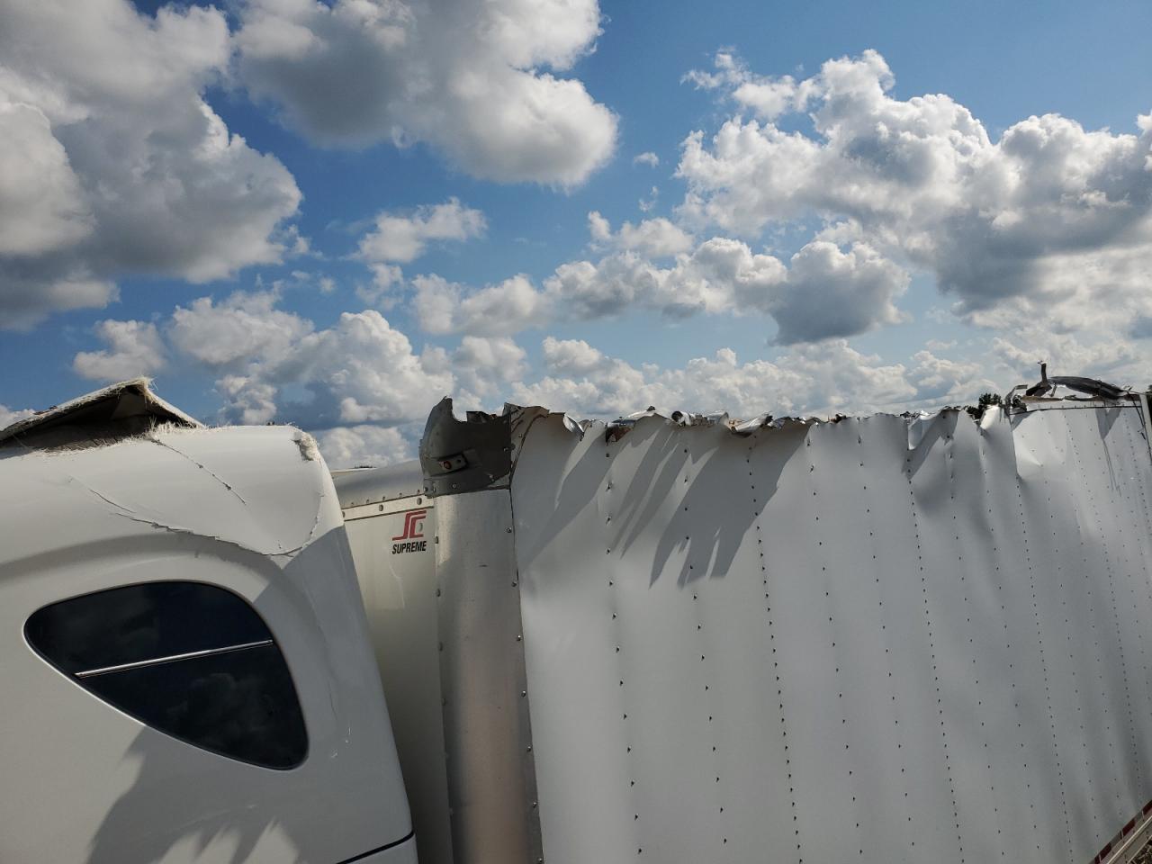 Freightliner Cascadia 1 Image 9