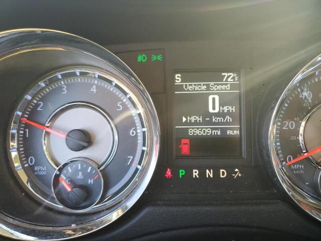 Chrysler Minivan Touring L Image 4