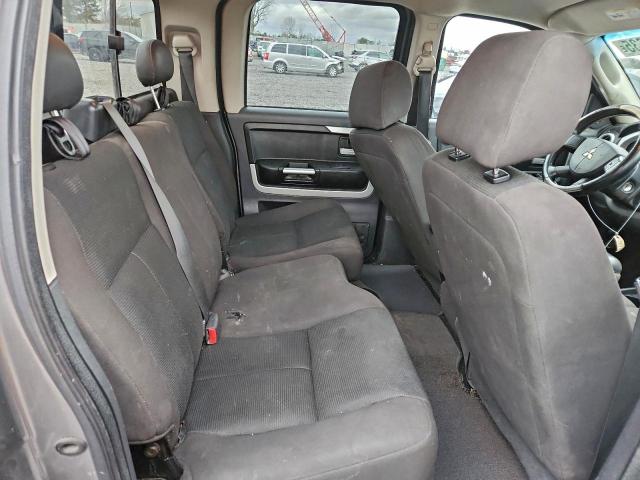 Mitsubishi Raider Ls Image 4