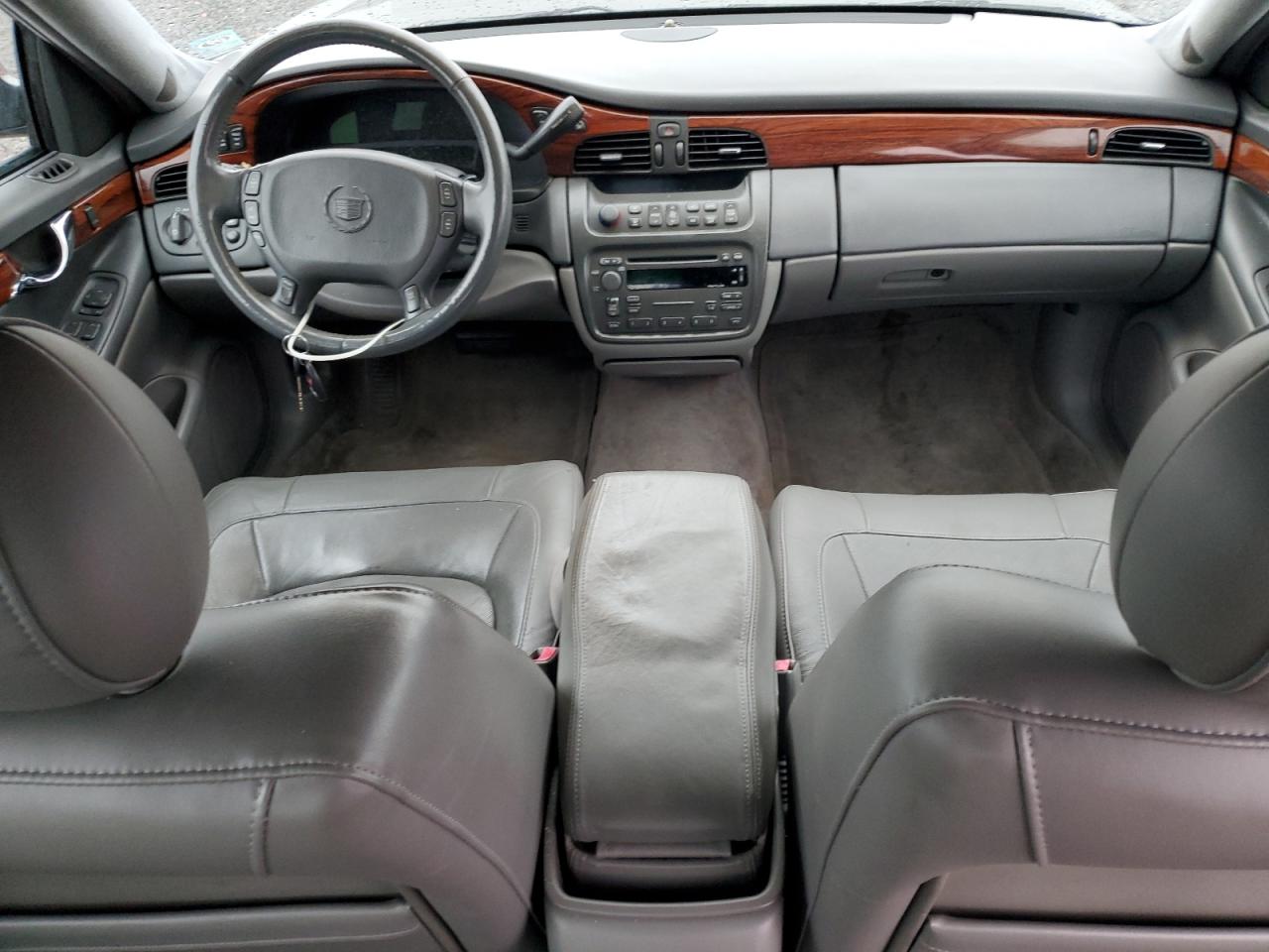 Cadillac DeVille Image 2