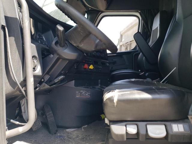 Freightliner Cascadia 1 Image 8