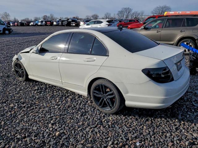Mercedes-Benz C-Class 300 4matic Image 12