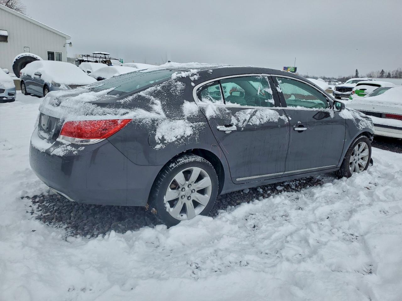 Buick LaCrosse Image 10