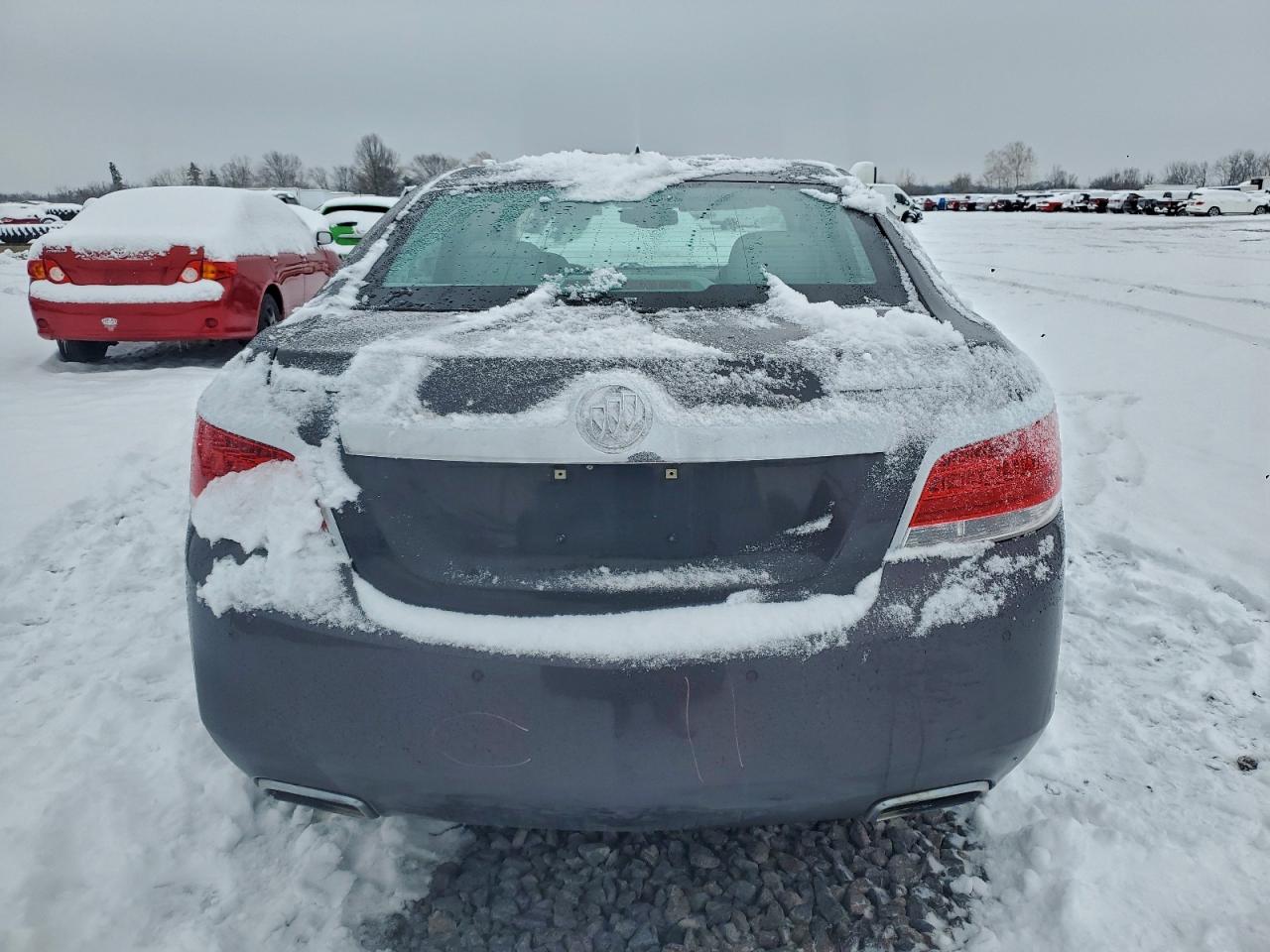 Buick LaCrosse Image 6