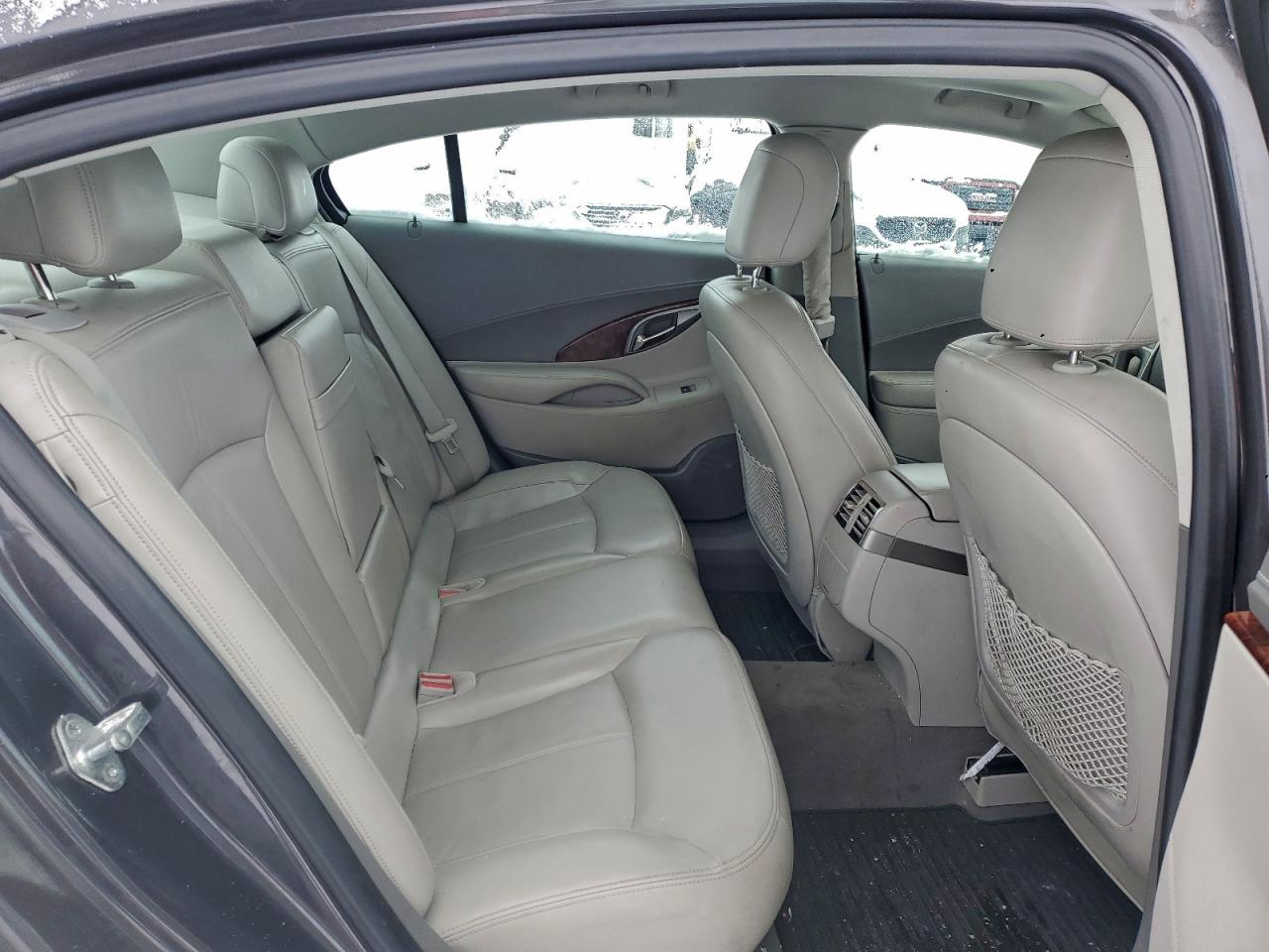 Buick LaCrosse Image 8