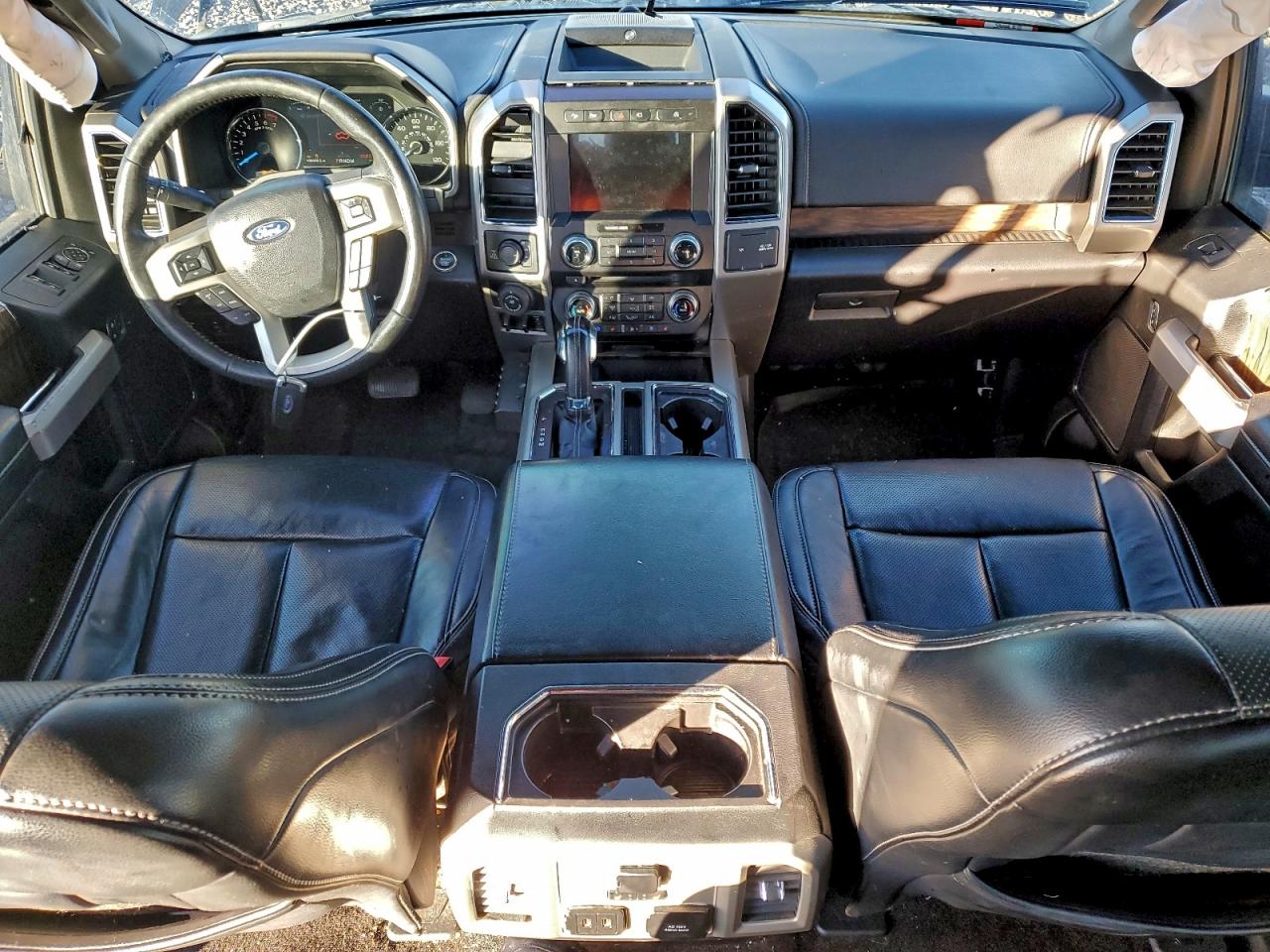 Ford F-150 Supercrew Image 8