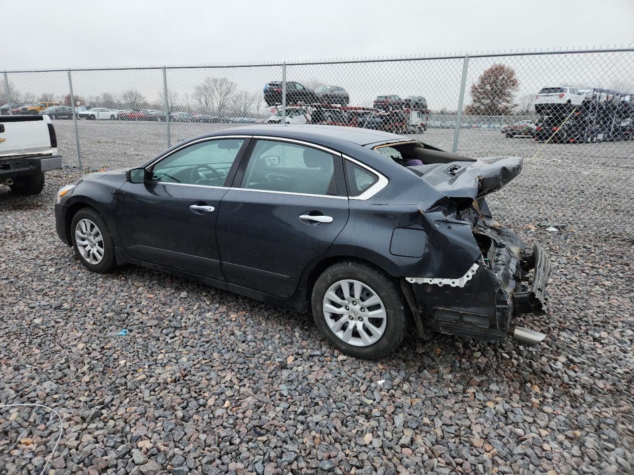 Nissan Altima 2.5 Image 3